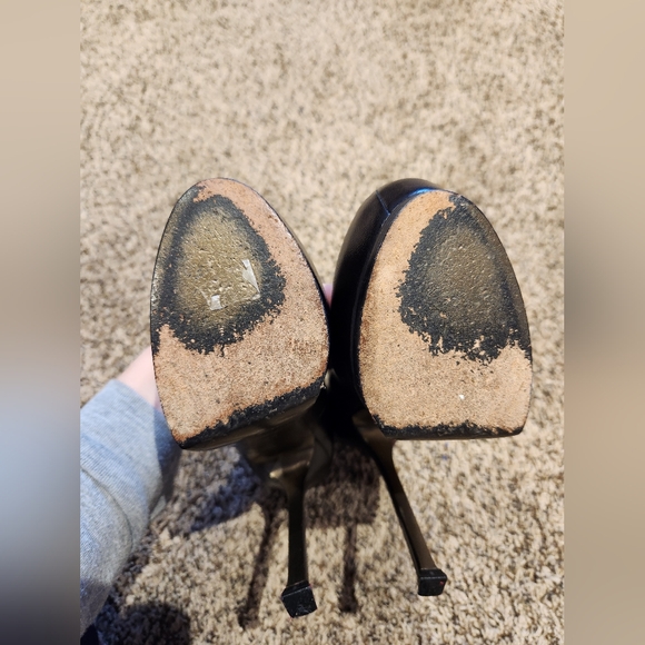 Yves Saint Laurent black leather pumps 38.5 - Picture 11 of 11